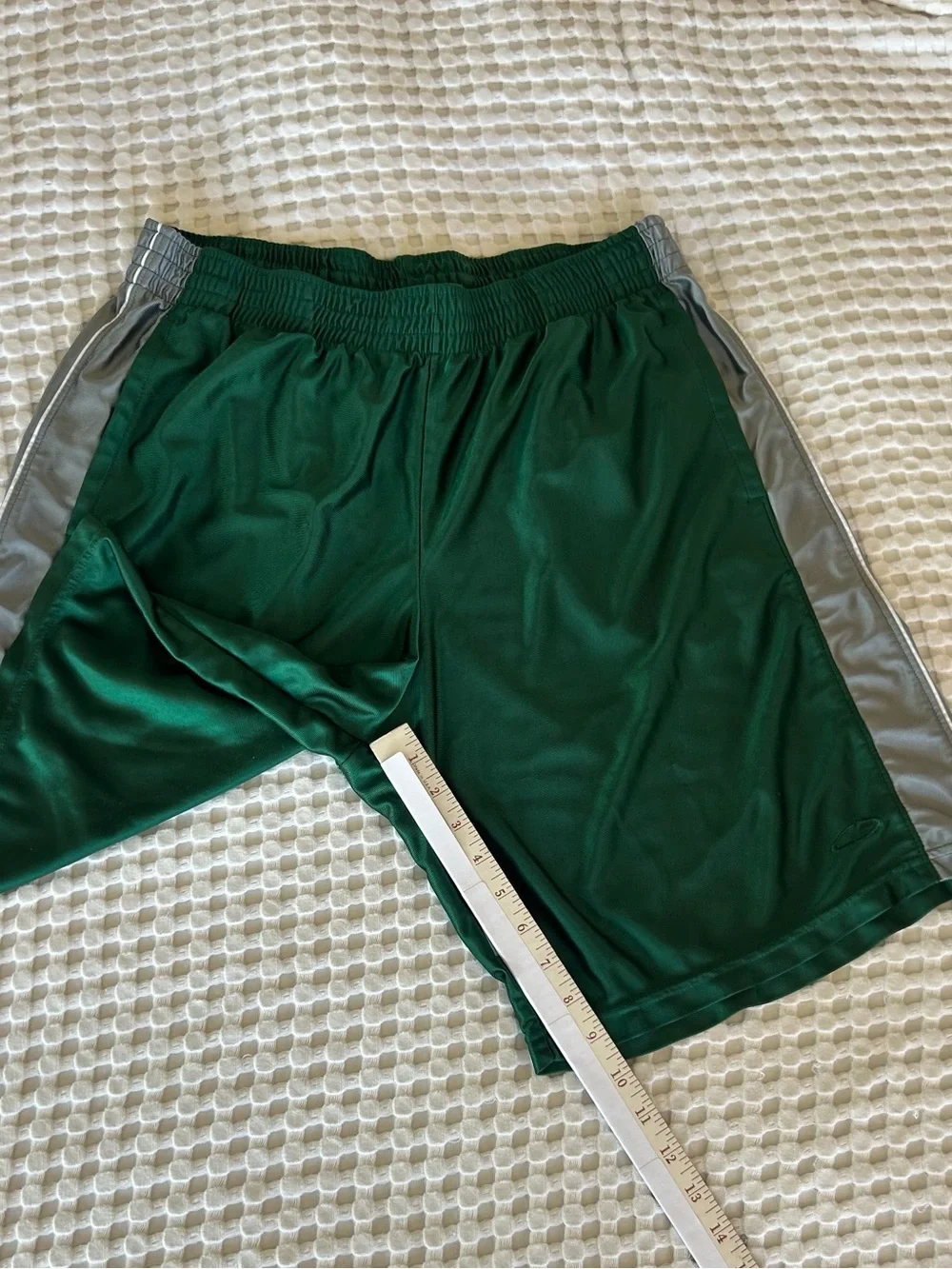 Champion C9 vintage rare green men’s basketball shorts size L